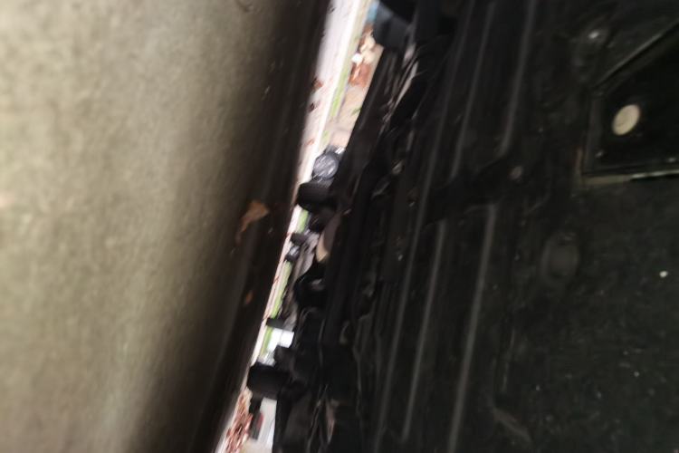 Used FORTHING Lingzhi PLUS 2024 1.5T Manual Luxury 7-Seater Chassis Front