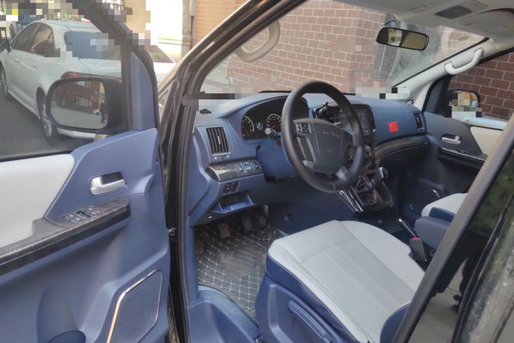 Used FORTHING Lingzhi PLUS 2024 1.5T Manual Luxury 7-Seater Driver Seat
