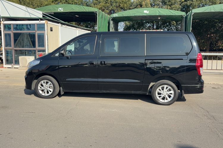 Used FORTHING Lingzhi PLUS 2024 1.5T Manual Luxury 7-Seater Exterior 1