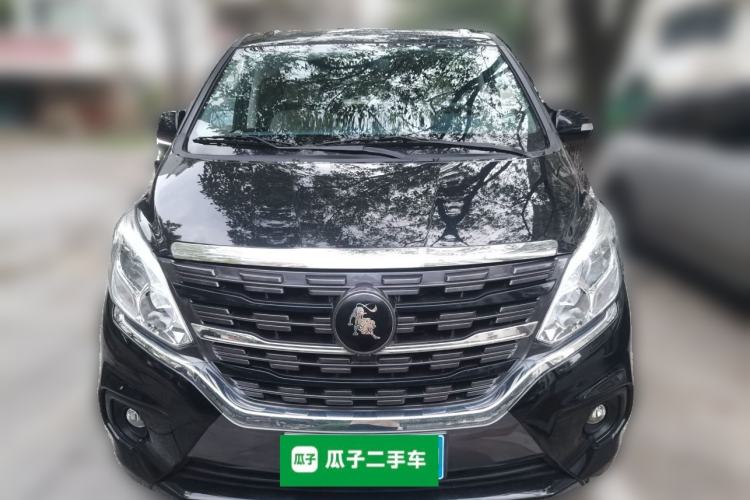 Used FORTHING Lingzhi PLUS 2024 1.5T Manual Luxury 7-Seater Front