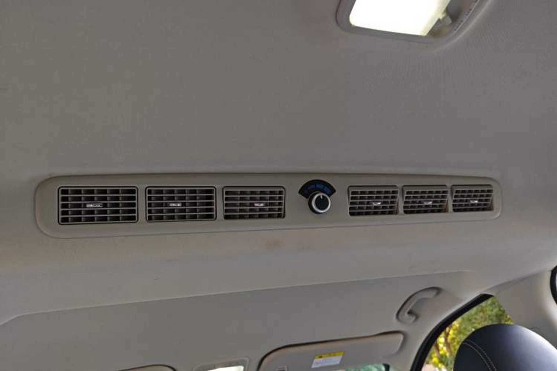 Used FORTHING Lingzhi PLUS 2024 1.5T Manual Luxury 7-Seater Headliner
