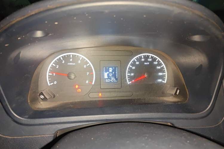 Used FORTHING Lingzhi PLUS 2024 1.5T Manual Luxury 7-Seater Instrument Cluster