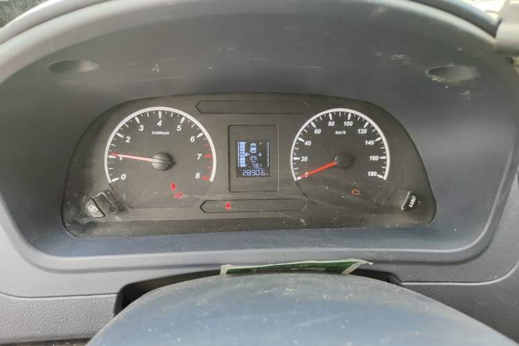 Used FORTHING Lingzhi PLUS 2024 1.5T Manual Comfort Version 7 Seats Instrument Cluster