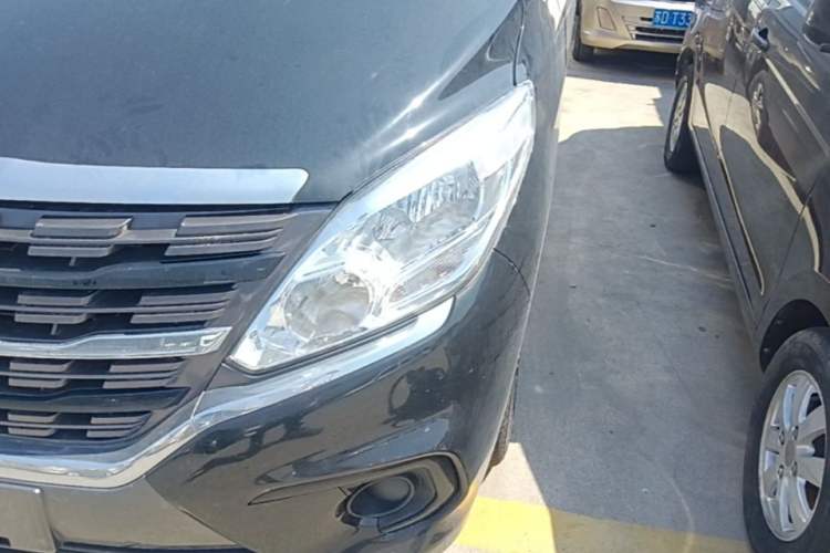 Used FORTHING Lingzhi PLUS 2024 1.5T Manual Comfort Version 7 Seats Left Front Headlight