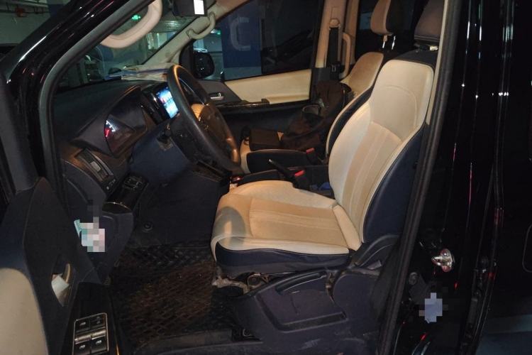 Used FORTHING Lingzhi PLUS 2024 1.5T Manual Luxury 7-Seater Left Front Seat