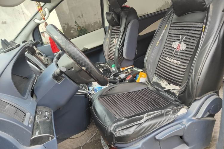Used FORTHING Lingzhi PLUS 2024 1.5T Manual Comfort Version 7 Seats Left Front Seat