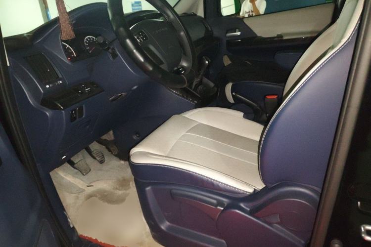 Used FORTHING Lingzhi PLUS 2024 1.5T Manual Luxury 7-Seater Left Front Seat