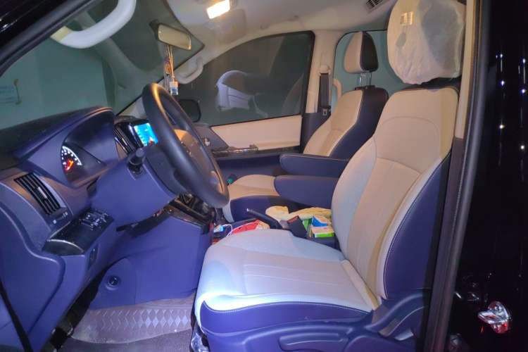 Used FORTHING Lingzhi PLUS 2024 1.5T Manual Luxury 7-Seater Left Front Seat