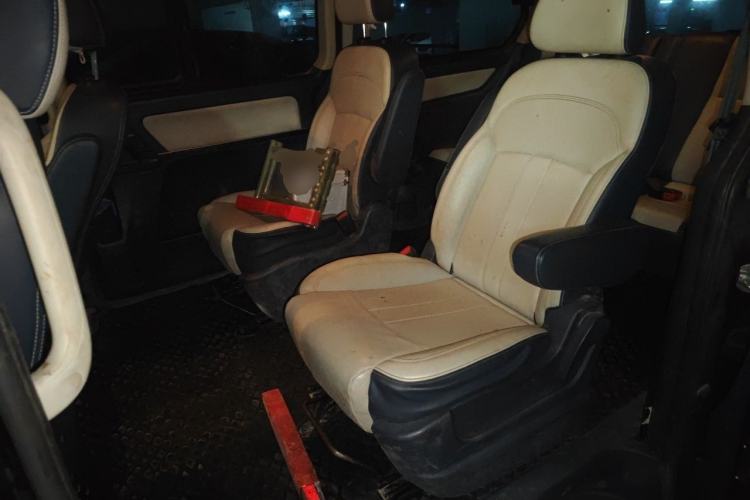 Used FORTHING Lingzhi PLUS 2024 1.5T Manual Luxury 7-Seater Left Rear Seat