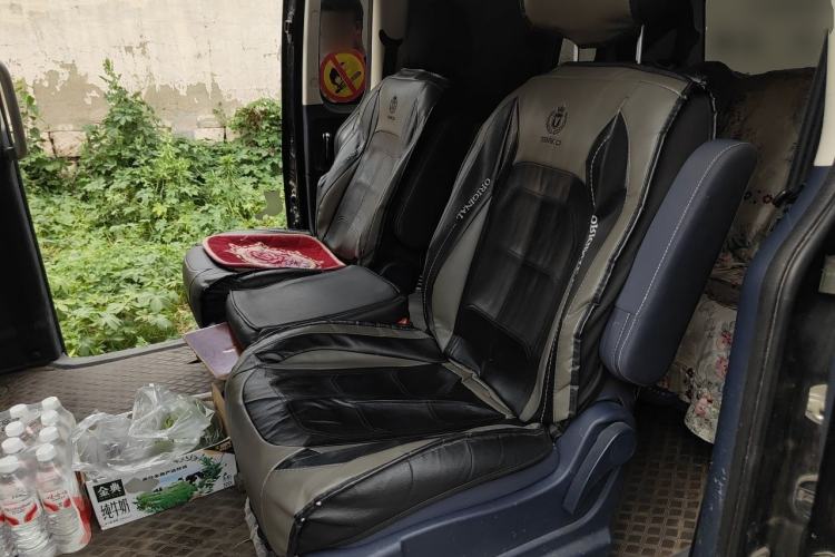 Used FORTHING Lingzhi PLUS 2024 1.5T Manual Comfort Version 7 Seats Left Rear Seat