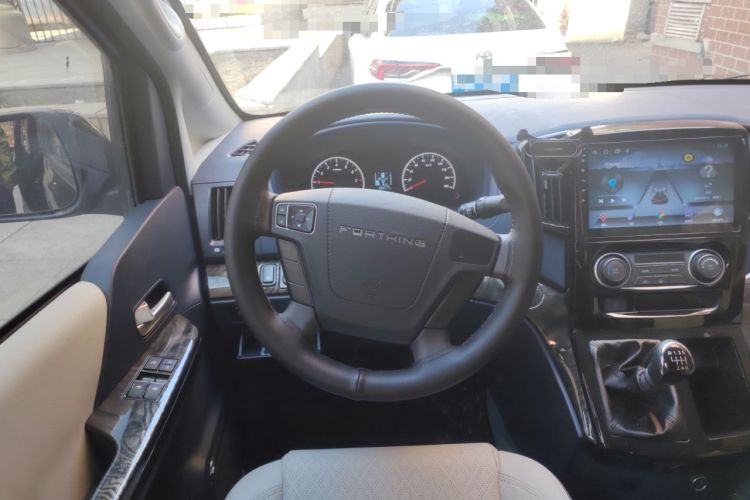Used FORTHING Lingzhi PLUS 2024 1.5T Manual Luxury 7-Seater Steering Wheel