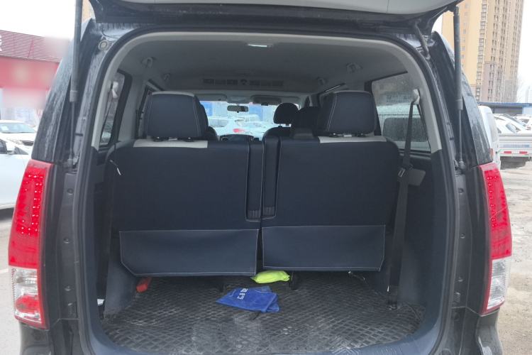 Used FORTHING Lingzhi PLUS 2024 1.5T Manual Luxury 7-Seater Trunk