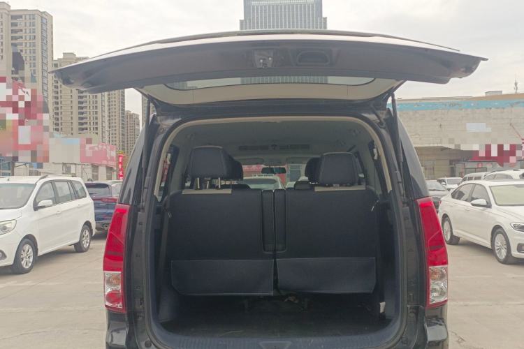 Used FORTHING Lingzhi PLUS 2024 1.5T Manual Luxury 7-Seater Trunk