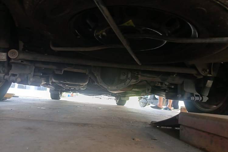 Used FORTHING Lingzhi PLUS 2024 1.5T Manual Luxury 7-Seater Chassis Rear