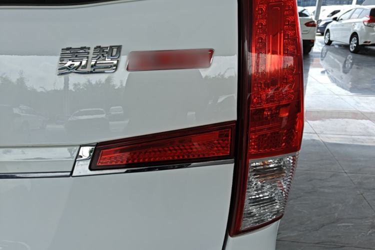 Used FORTHING Lingzhi PLUS 2024 1.5T Manual Luxury 7-Seater Exterior 3