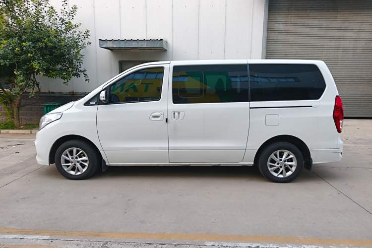 Used FORTHING Lingzhi PLUS 2024 1.5T Manual Luxury 9-Seater Exterior 6