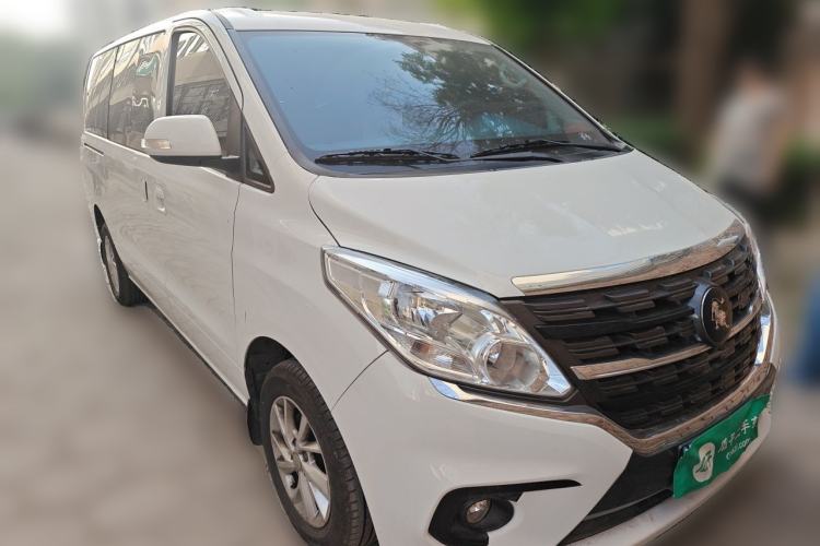 Used FORTHING Lingzhi PLUS 2024 1.5T Manual Luxury 7-Seater Front Right 45 Deg