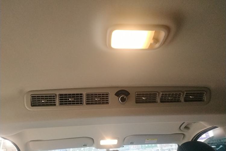 Used FORTHING Lingzhi PLUS 2024 1.5T Manual Luxury 7-Seater Headliner