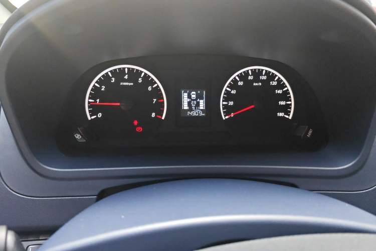 Used FORTHING Lingzhi PLUS 2024 1.5T Manual Luxury 7-Seater Instrument Cluster