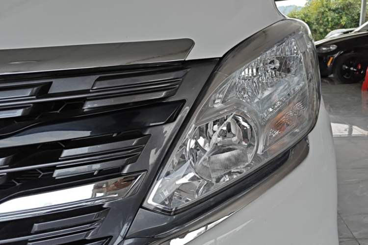 Used FORTHING Lingzhi PLUS 2024 1.5T Manual Luxury 7-Seater Left Front Headlight