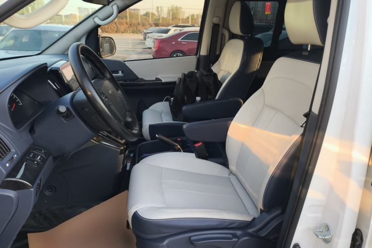 Used FORTHING Lingzhi PLUS 2024 1.5T Manual Luxury 7-Seater Left Front Seat