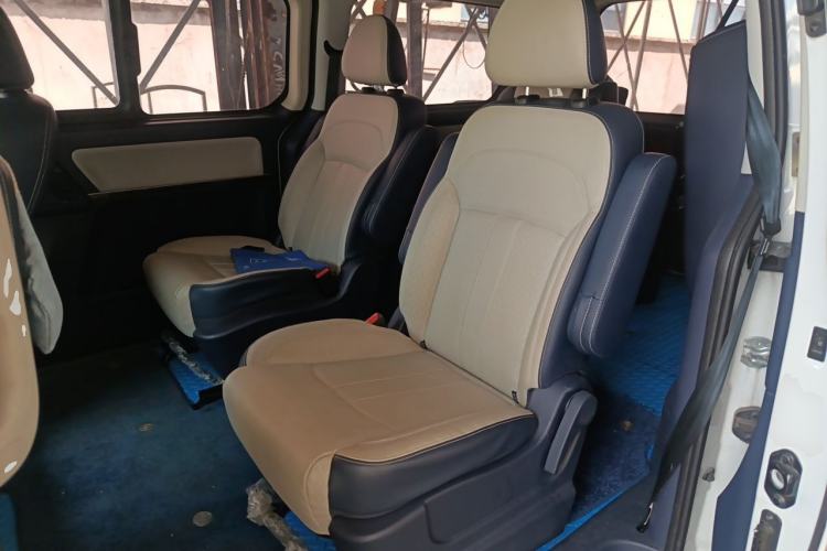 Used FORTHING Lingzhi PLUS 2024 1.5T Manual Luxury 7-Seater Left Rear Seat