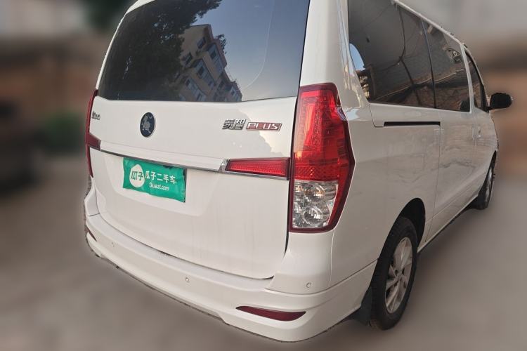 Used FORTHING Lingzhi PLUS 2024 1.5T Manual Luxury 7-Seater Rear Right 45 Deg