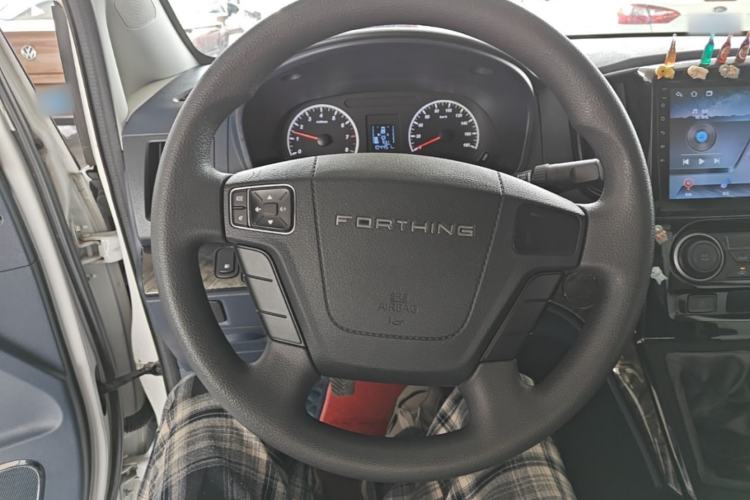 Used FORTHING Lingzhi PLUS 2024 1.5T Manual Luxury 7-Seater Steering Wheel
