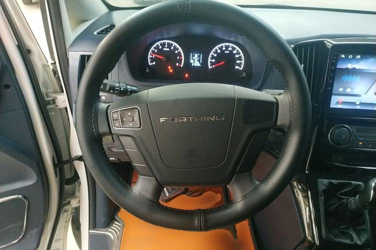 Used FORTHING Lingzhi PLUS 2024 1.5T Manual Luxury 7-Seater Steering Wheel