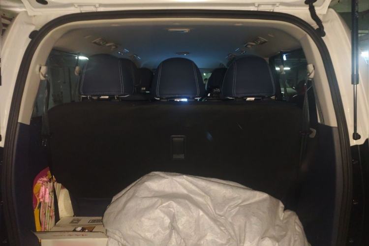Used FORTHING Lingzhi PLUS 2024 1.5T Manual Luxury 9-Seater Trunk