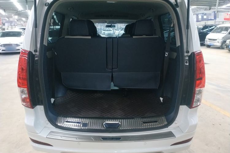 Used FORTHING Lingzhi PLUS 2024 1.5T Manual Luxury 7-Seater Trunk