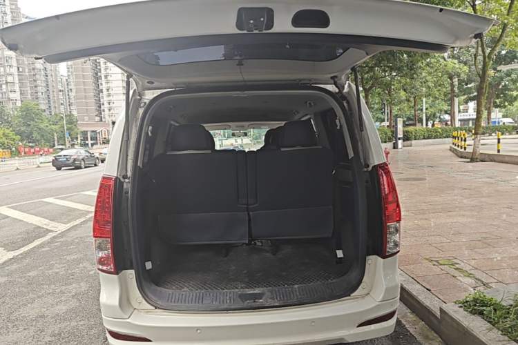 Used FORTHING Lingzhi PLUS 2024 1.5T Manual Luxury 7-Seater Trunk