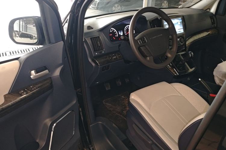 Used FORTHING Lingzhi PLUS 2025 Model 1.5T Manual Luxury Edition 7-seater Driver Seat