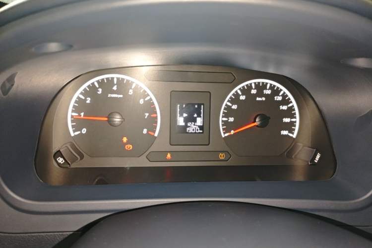 Used FORTHING Lingzhi PLUS 2025 Model 1.5T Manual Luxury Edition 7-seater Instrument Cluster
