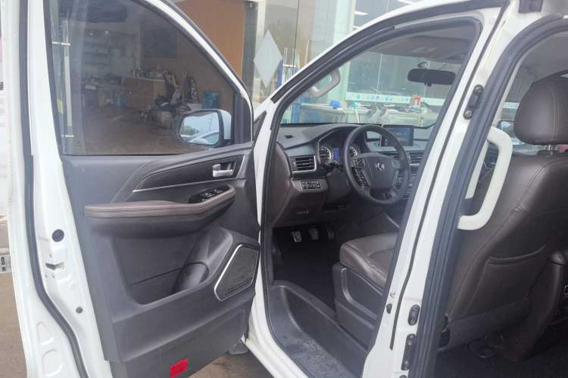 Used FORTHING M6 2019 1.5T Manual Long-Wheelbase Luxury 7-Seater Interior 2