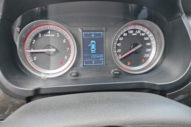 Used FORTHING M6 2019 1.5T Manual Long-Wheelbase Luxury 7-Seater Odometer Close Up