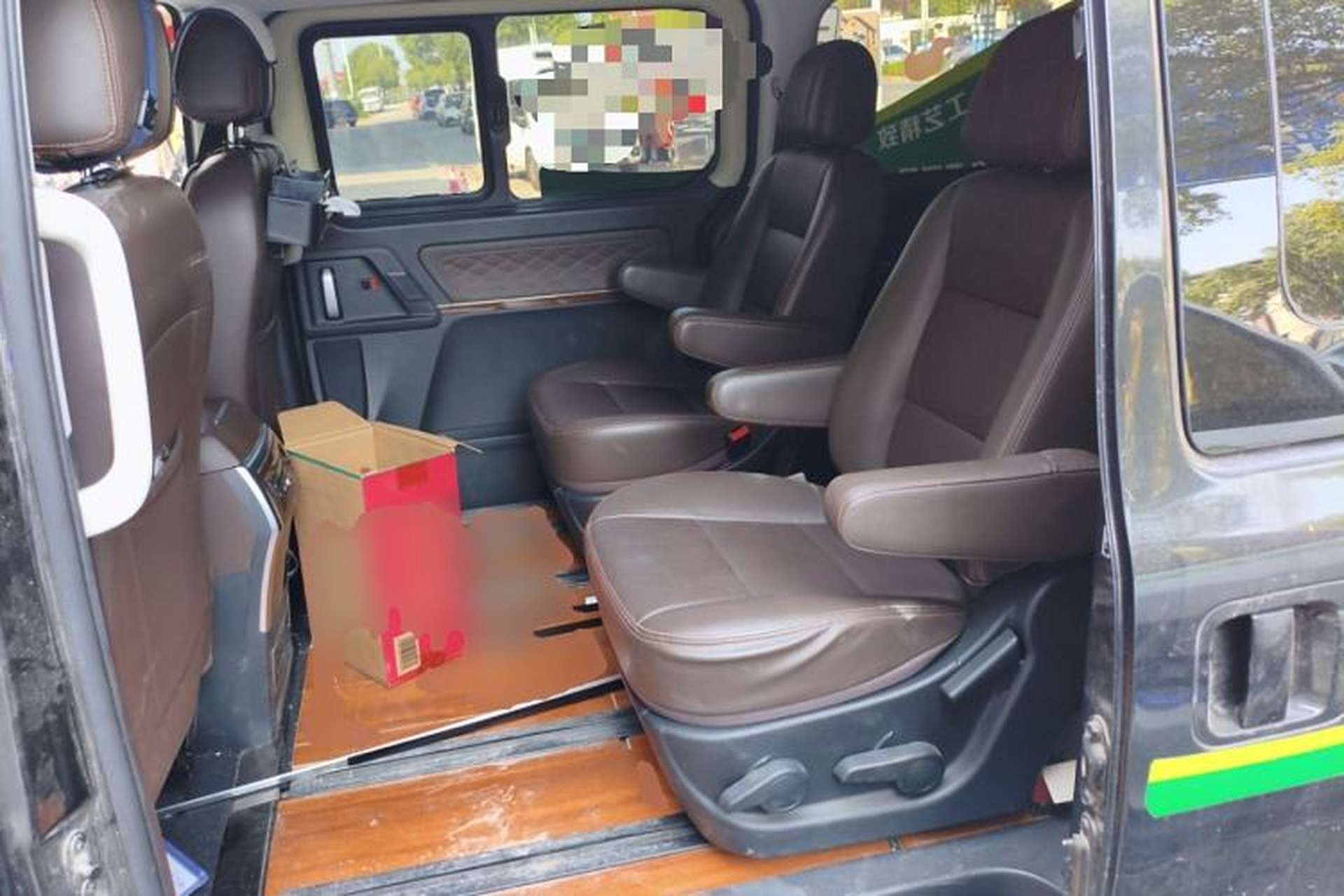Used FORTHING M7 2019 2.0T Automatic Business Edition Left Rear Seat