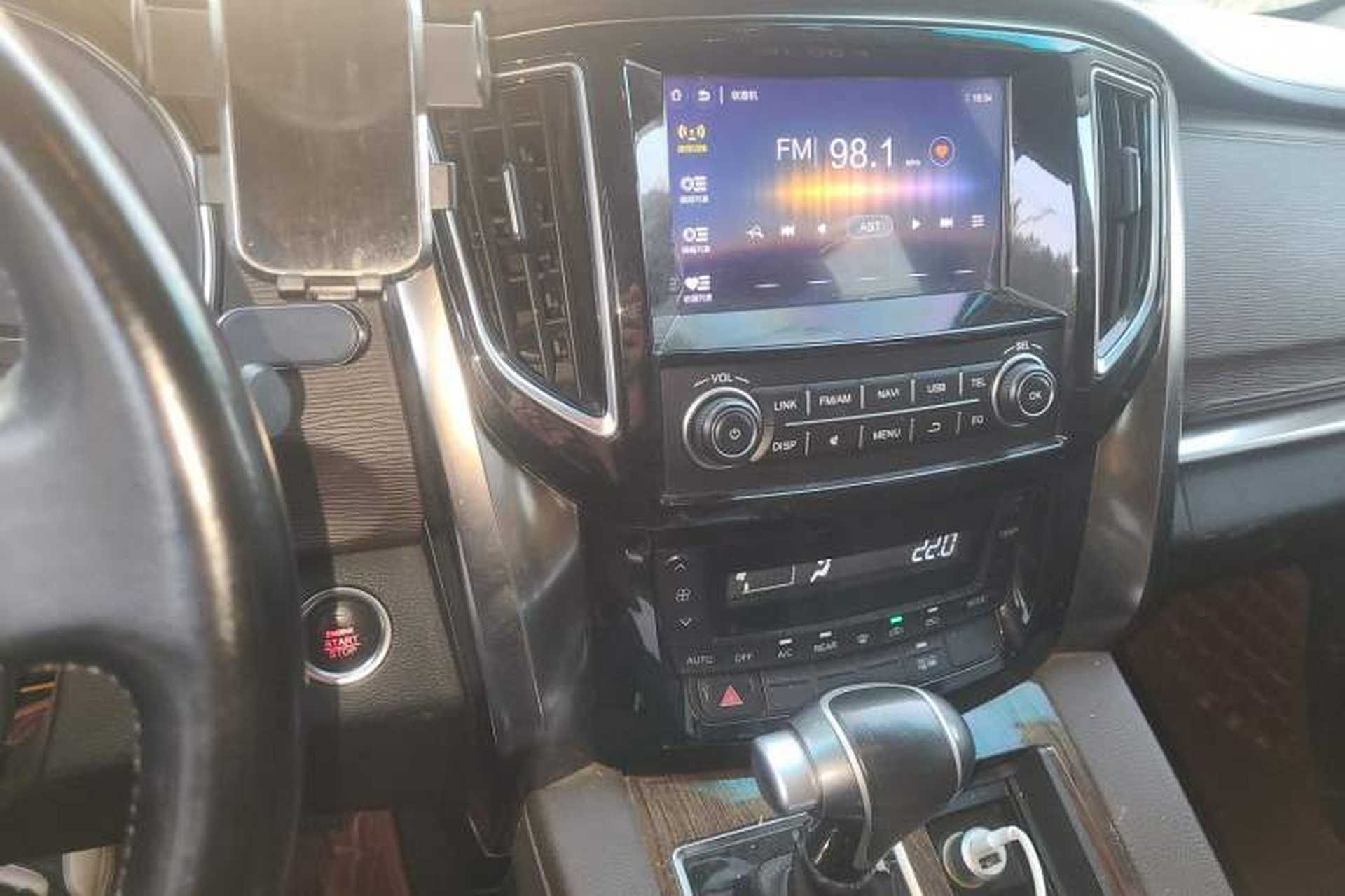 Used FORTHING M7 2019 2.0T Automatic Prestige Edition Audio And AC Panel
