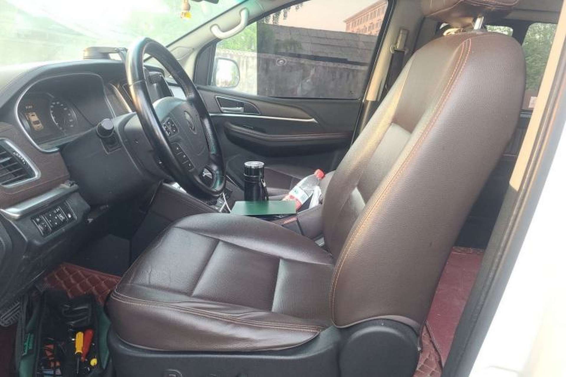 Used FORTHING M7 2019 2.0T Automatic Prestige Edition Left Front Seat