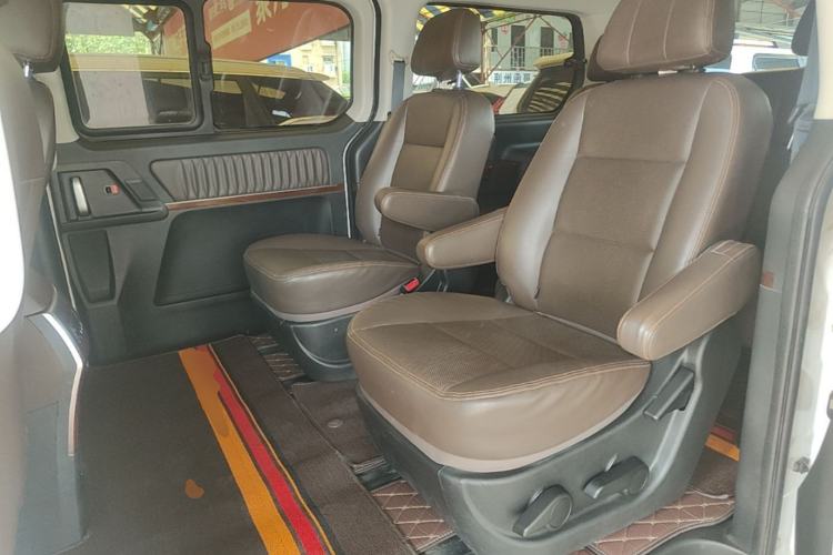 Used FORTHING M7 2019 2.0T Automatic Prestige Edition Left Rear Seat