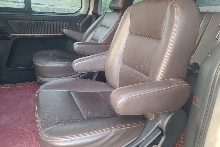 Used FORTHING M7 2019 2.0T Automatic Prestige Edition Left Rear Seat