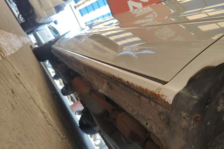 Used FORTHING M7 2019 2.0T Automatic Prestige Edition Right Side Sill