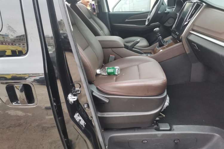 Used FORTHING M7  Right Front Seat