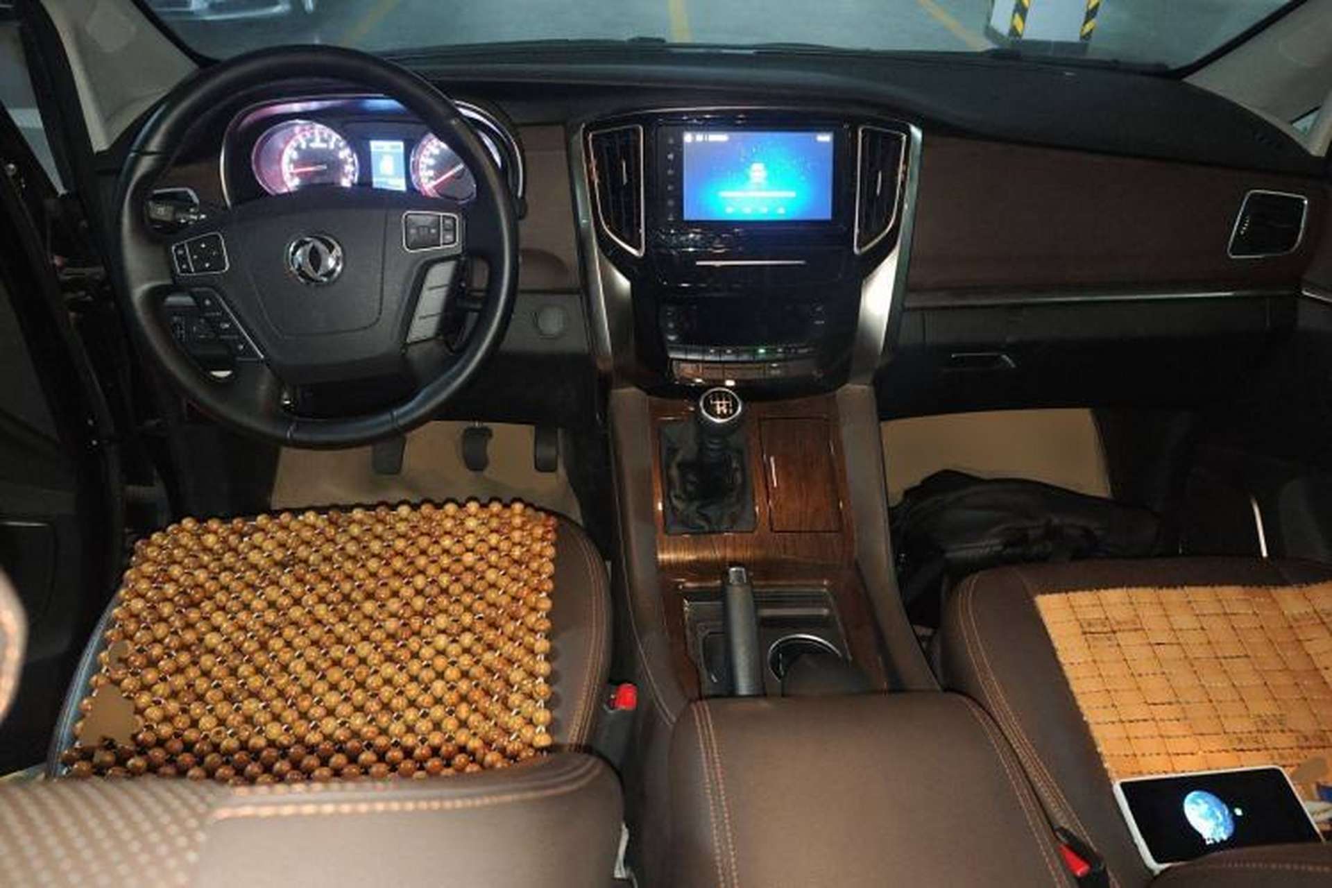 Used FORTHING M7 2021 1.8T Manual Luxury Model Center Console