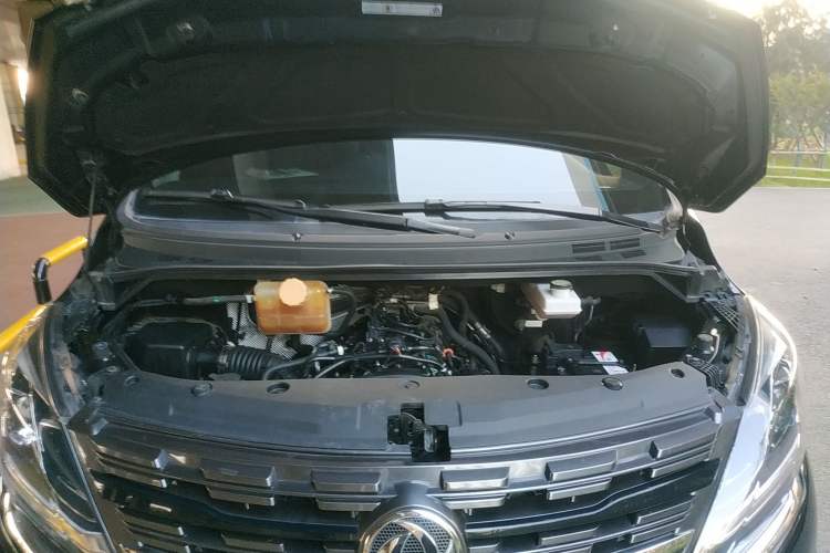 Used FORTHING M7 2021 1.8T Manual Luxury Model Engine Bay