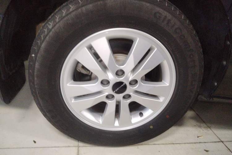 Used FORTHING M7 2021 1.8T Manual Luxury Model Exterior 5
