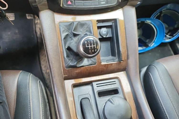 Used FORTHING M7 2021 1.8T Manual Luxury Model Gear Lever