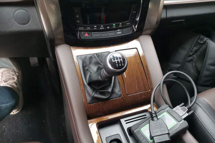 Used FORTHING M7 2021 1.8T Manual Luxury Model Gear Lever