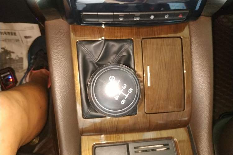 Used FORTHING M7 2021 1.8T Manual Luxury Model Gear Lever