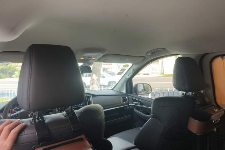Used FORTHING M7 2021 1.8T Manual Luxury Model Headliner